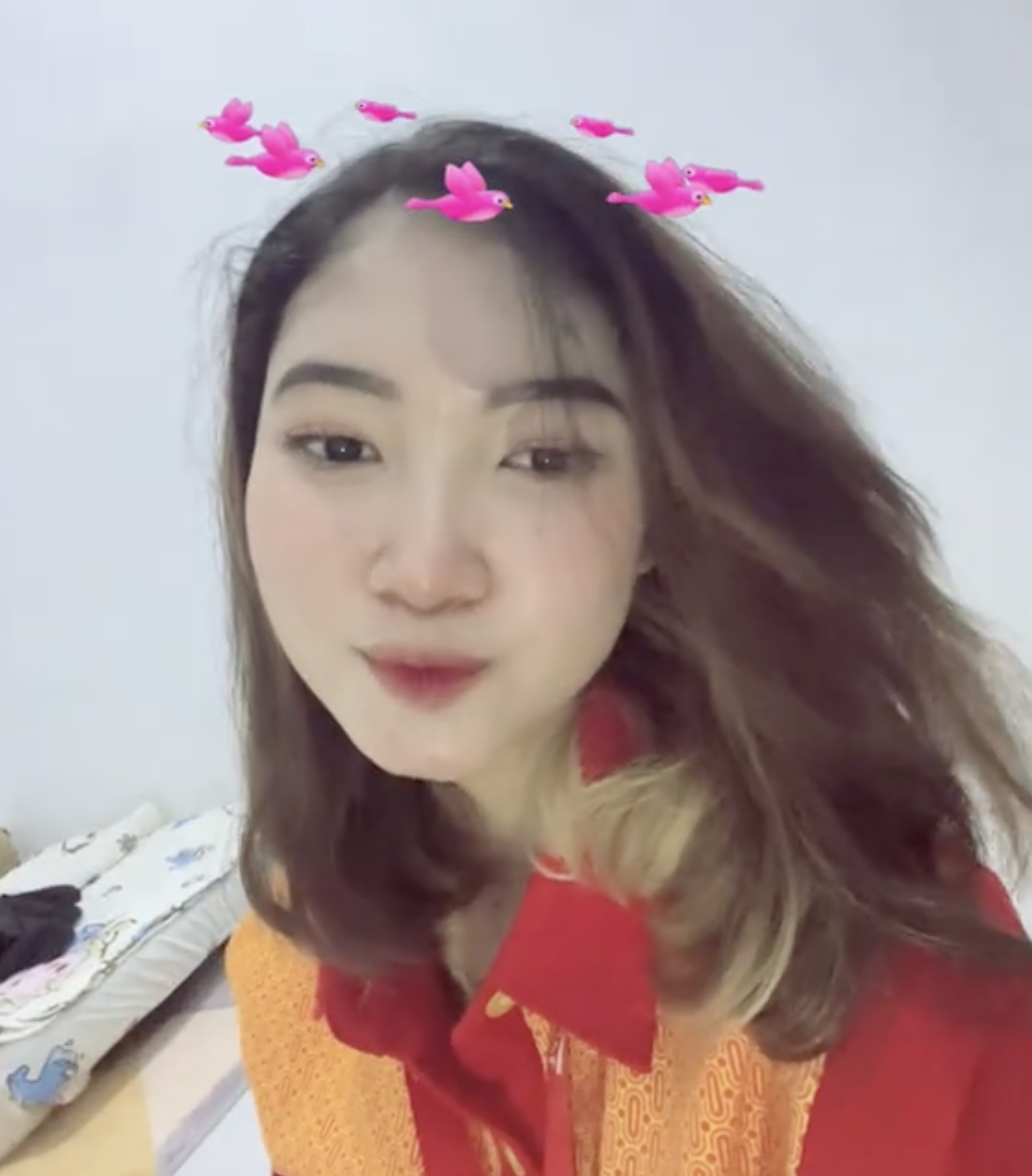 Dina Oktaviani karyawan Alfamart
